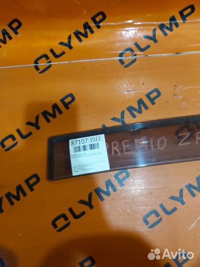 Ветровик задний левый Toyota Premio ZRT260 2ZR-FE