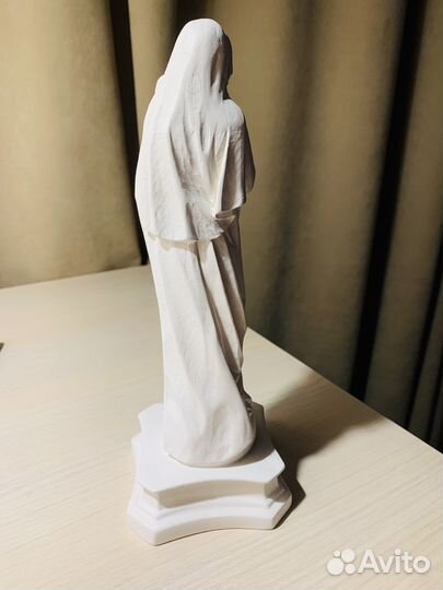 Дева Мария статуэтка