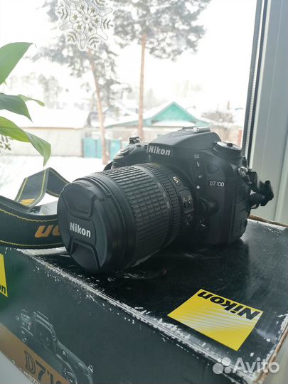 Зеркальный фотоаппарат Nikon D7100