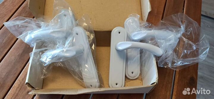 Комплект дверных ручек