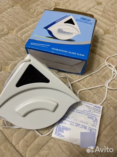 Магнитная щетка для мытья окон