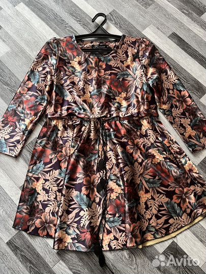Платье женское 42 44