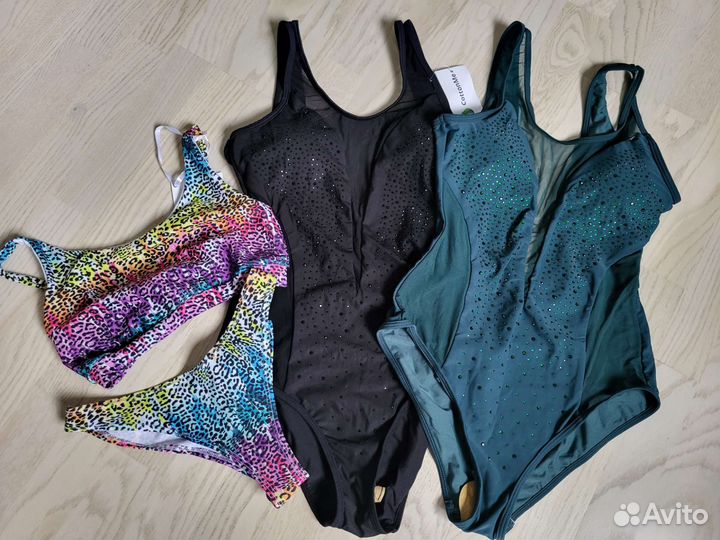 Купальник женский новый 3шт 42, 44