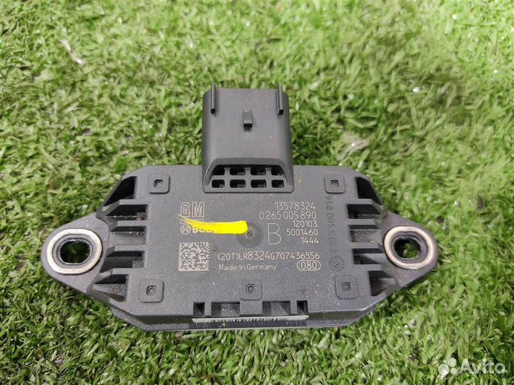 Датчик ускорения Chevrolet Aveo T300 2012