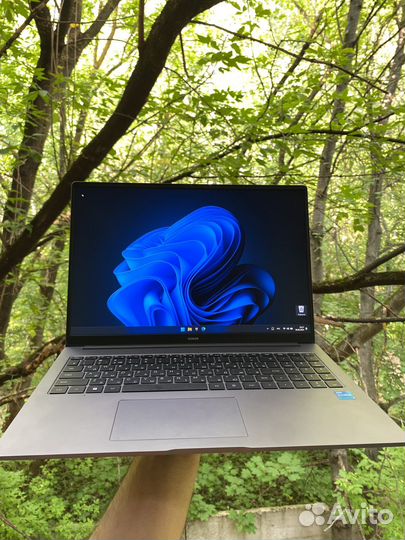 Honor magicbook x16 2024
