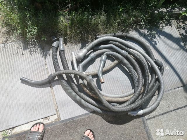 Шланги (гофра), трубы, щётки - для пылесоса детали