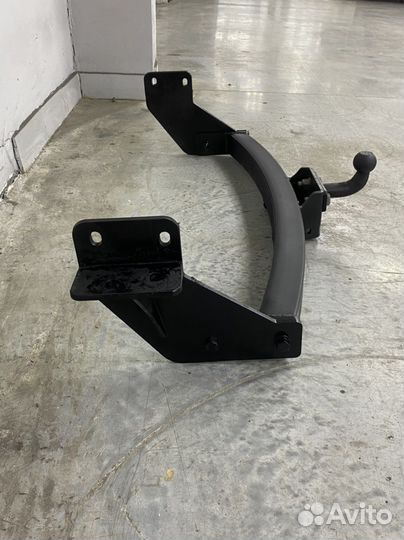 Фаркоп на Ford Maverick / Ford Escape