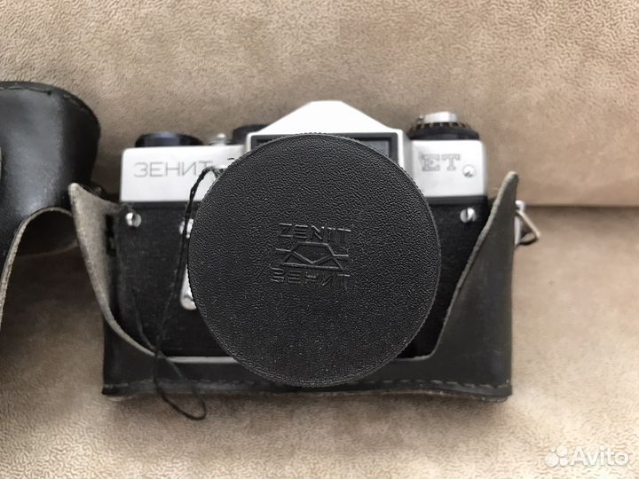 Плёночный фотоаппарат Зенит-ет