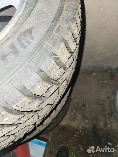 Hankook Winter I'Pike RS2 W429 215/65 R16