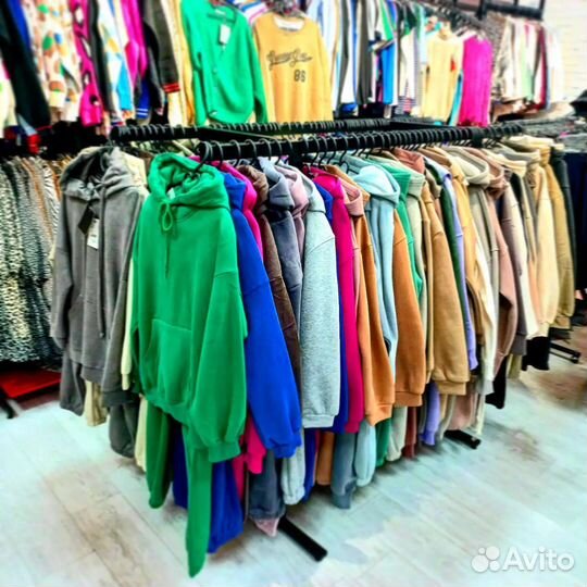 Стойка для одежды