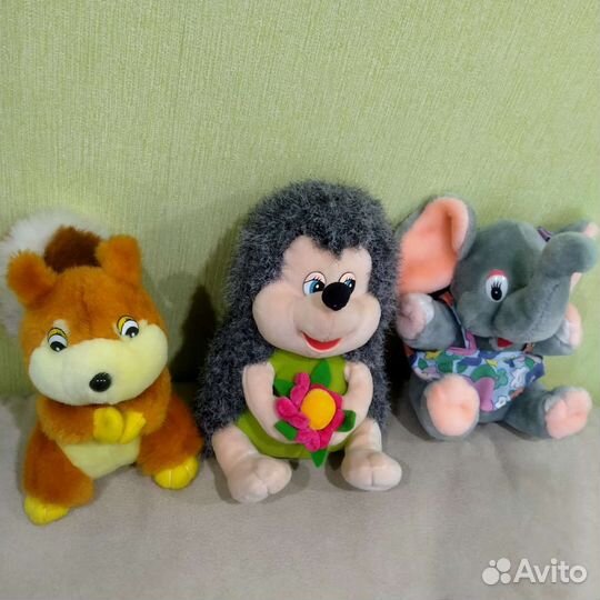 Мягкие игрушки кролик медведь и др