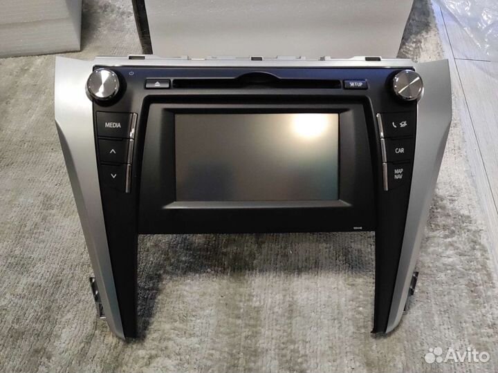 Магнитола на toyota camry 55