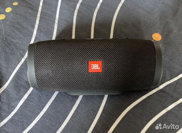 Колонка jbl charge 3