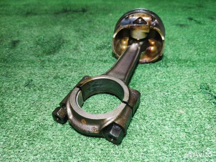 Поршень в сборе с шатуном TU5JP4 Peugeot 307 1.6л