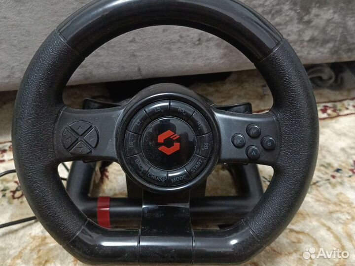 Игровой руль с педалями для пк