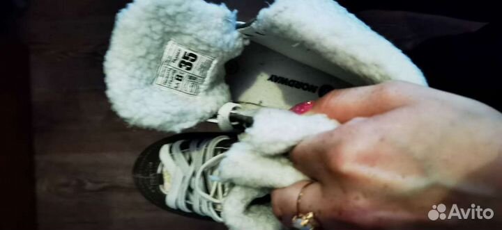 Продам коньки