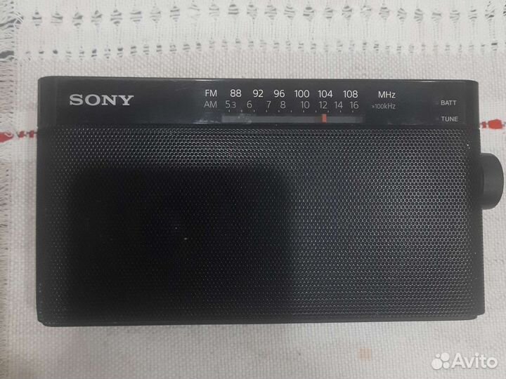 Радиоприемник сони