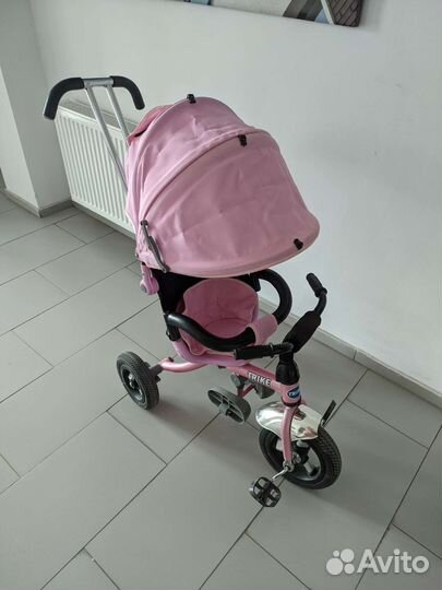 Детский трёхколёсный велосипед с ручкой