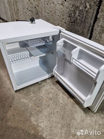 Холодильник бу маленький