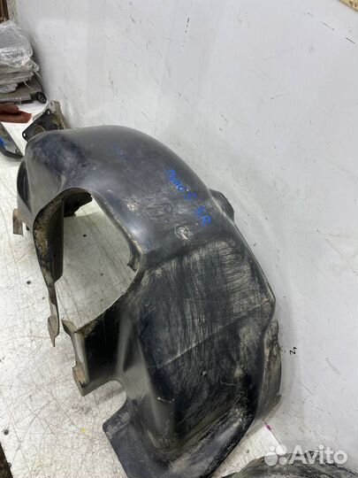 Подкрылок задний Volkswagen Polo 5 Седан