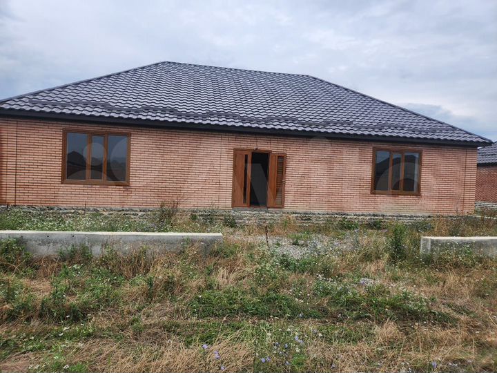 Дом 200 м² на участке 5 сот.