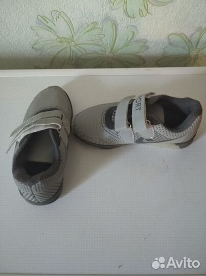 Кроссовки 29 размер