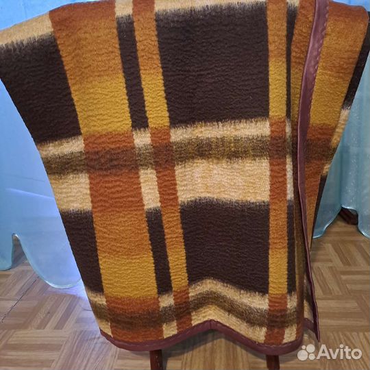 Одеяло шерстяное