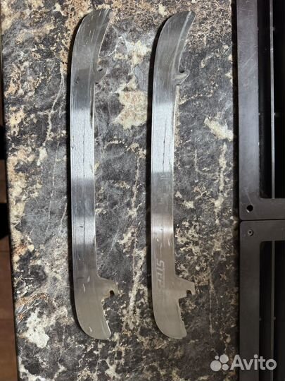 Лезвия на коньки ccm