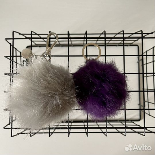 Брелок помпон 2 шт
