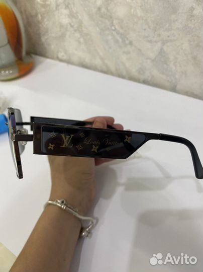 Солнцезащитные очки женские dior