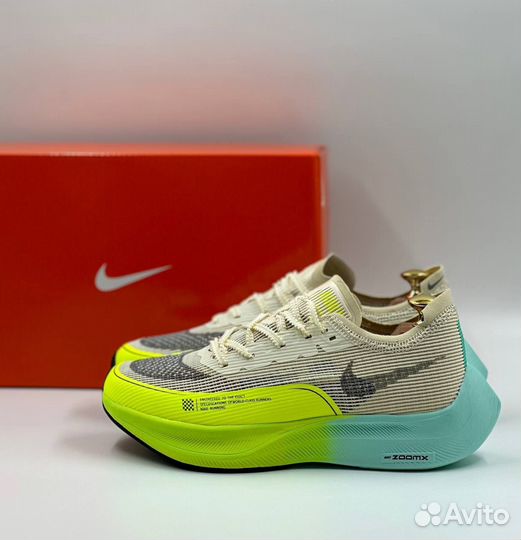 Кроссовки женские Nike ZoomX