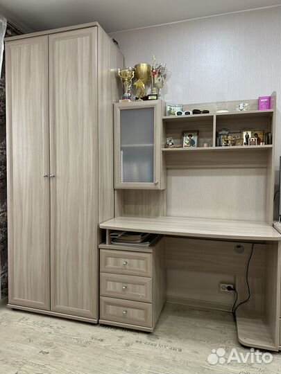 Комплект мебели для подростка