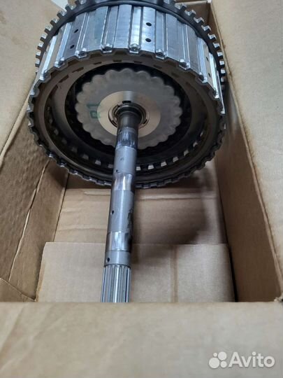 Барабан сцепления R1 с валом АКПП V5A51