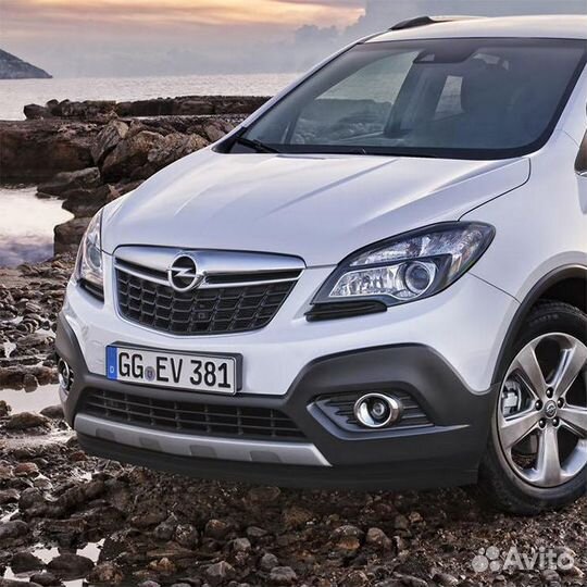 Бампер передний в цвет Opel Mokka (2012-2016) в
