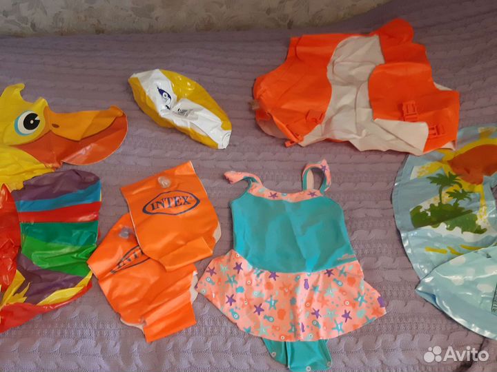 Купальник и предметы для плавания