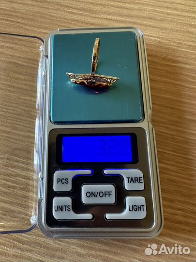 Золотое кольцо женское