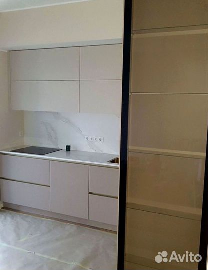 Кухонный гарнитур угловой