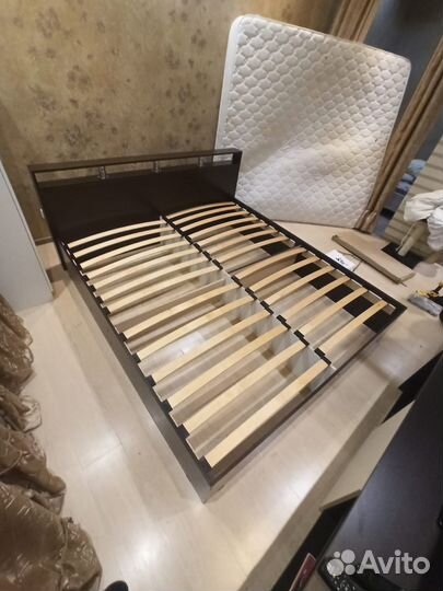 Кровать двухспальная
