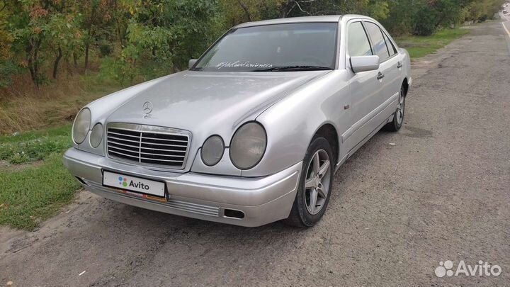 Mercedes-Benz E-класс 2.0 AT, 1999, 500 000 км