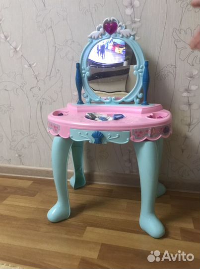 Туалетный столик с зеркалом детский