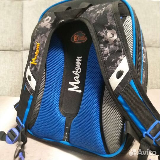 Школьный рюкзак