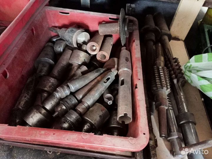 Инструмент СССР метчик лерка фреза сверло ключ