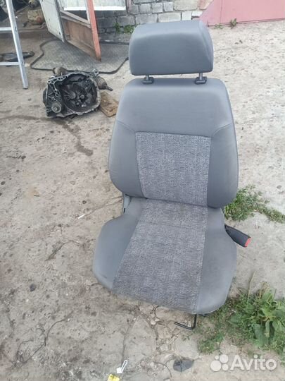 Пассажирское сидение Daewoo Nexia