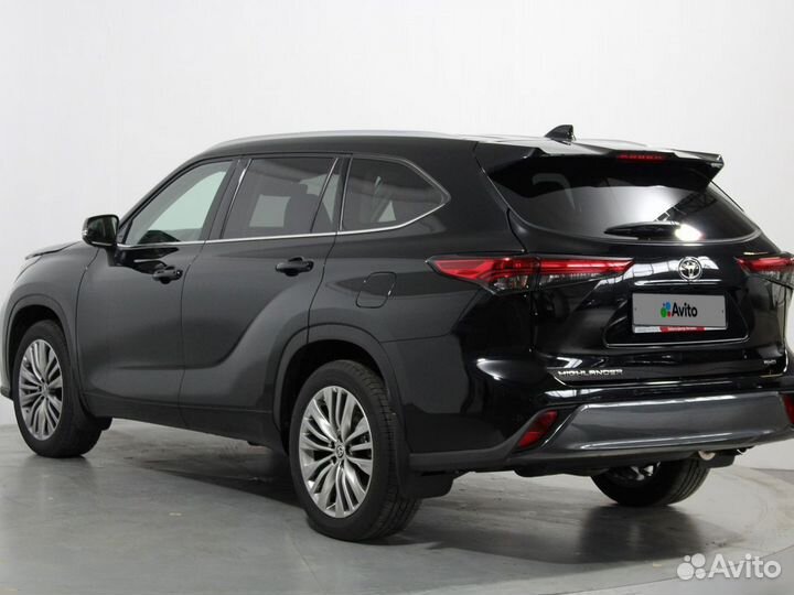 Toyota Highlander 3.5 AT, 2022