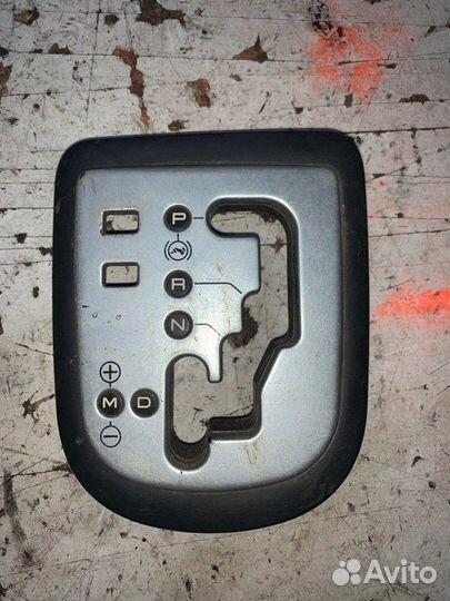 Накладка селектора АКПП Peugeot 307