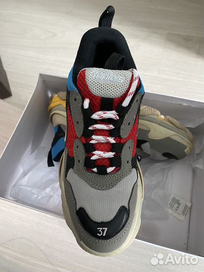 Кроссовки balenciaga triple s