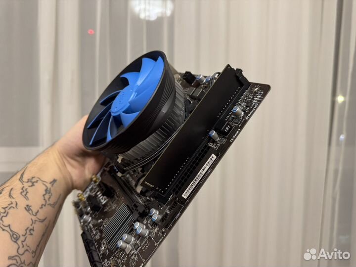 Комплект H110M/Pentium G4400/DDR4 8GB