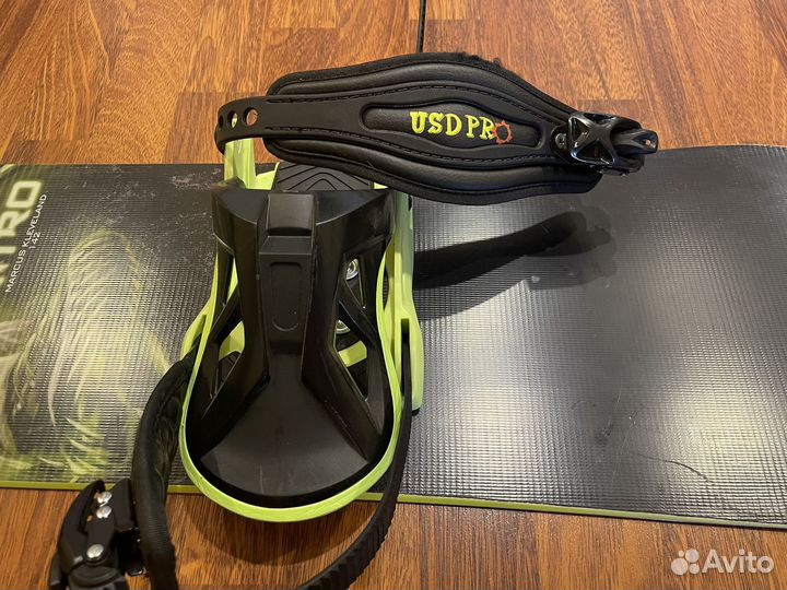 Сноуборд nitro с креплениями