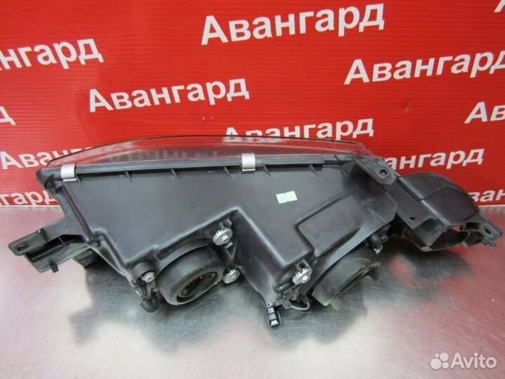Фара правая Mitsubishi Galant 8 97-03