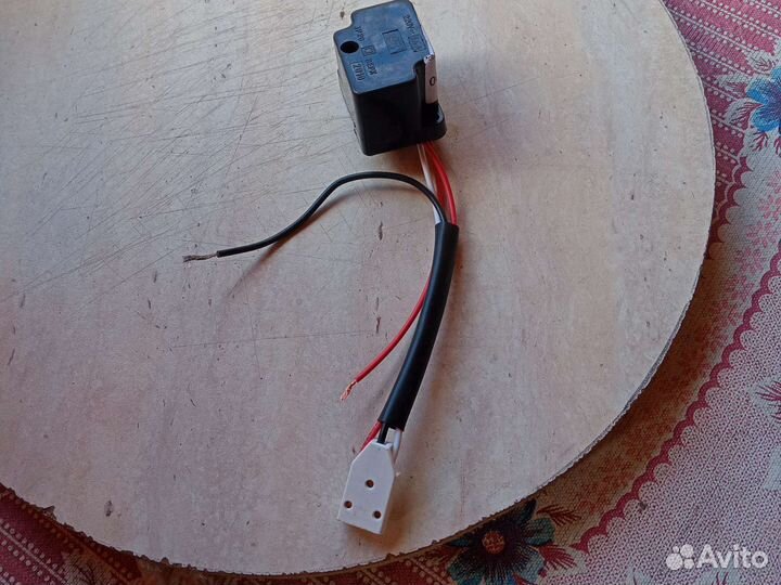 Пусковое реле для холодильника Бирюса,Атлант